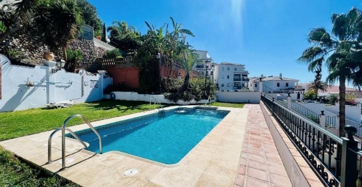 2 slaapkamer Flat te koop in Frigiliana - € 230.000 (Ref: 8521143)
