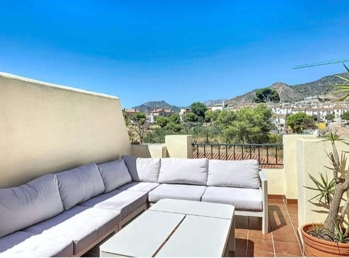 3 chambre Villa/Maison à vendre à Nerja avec piscine - 499 000 € (Ref: 8536151)