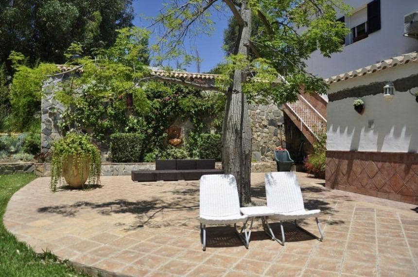 6 sovrum Villa till salu i Vinuela med pool garage - 820 000 € (Ref: 8596784)