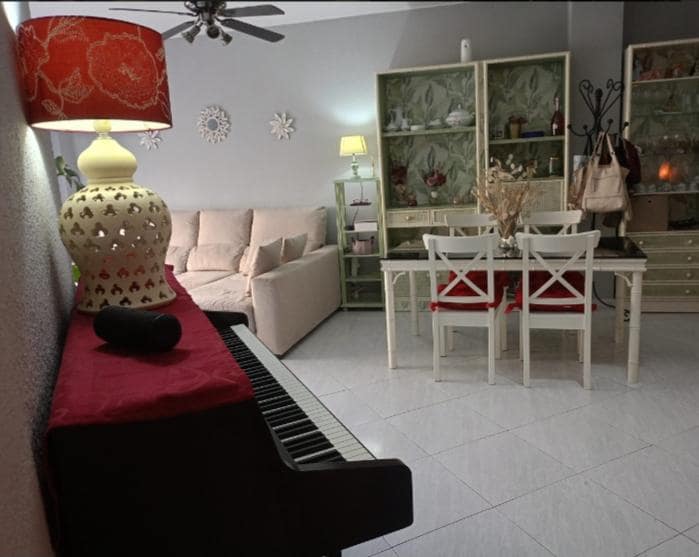 3 soveværelse Lejlighed til salg i Nerja - € 302.000 (Ref: 8804026)