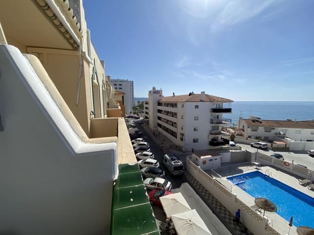 Piso de 2 habitaciones en Chaparil - Torrecilla - Punta Lara, Nerja en venta con garaje - 304.000 € (Ref: 9002648)