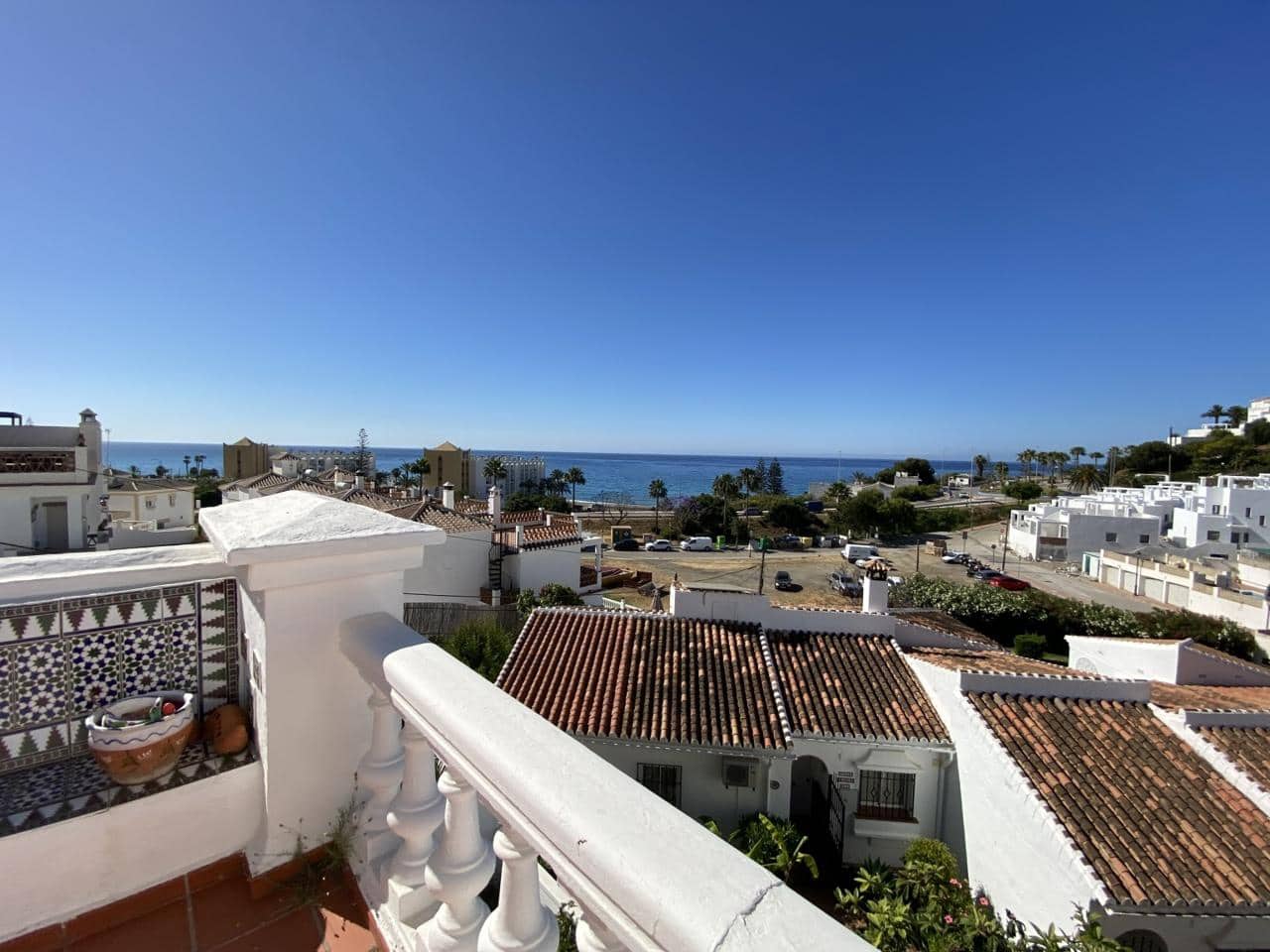 2 makuuhuone Asunto myytävänä paikassa Nerja - 310 000 € (Ref: 9002649)