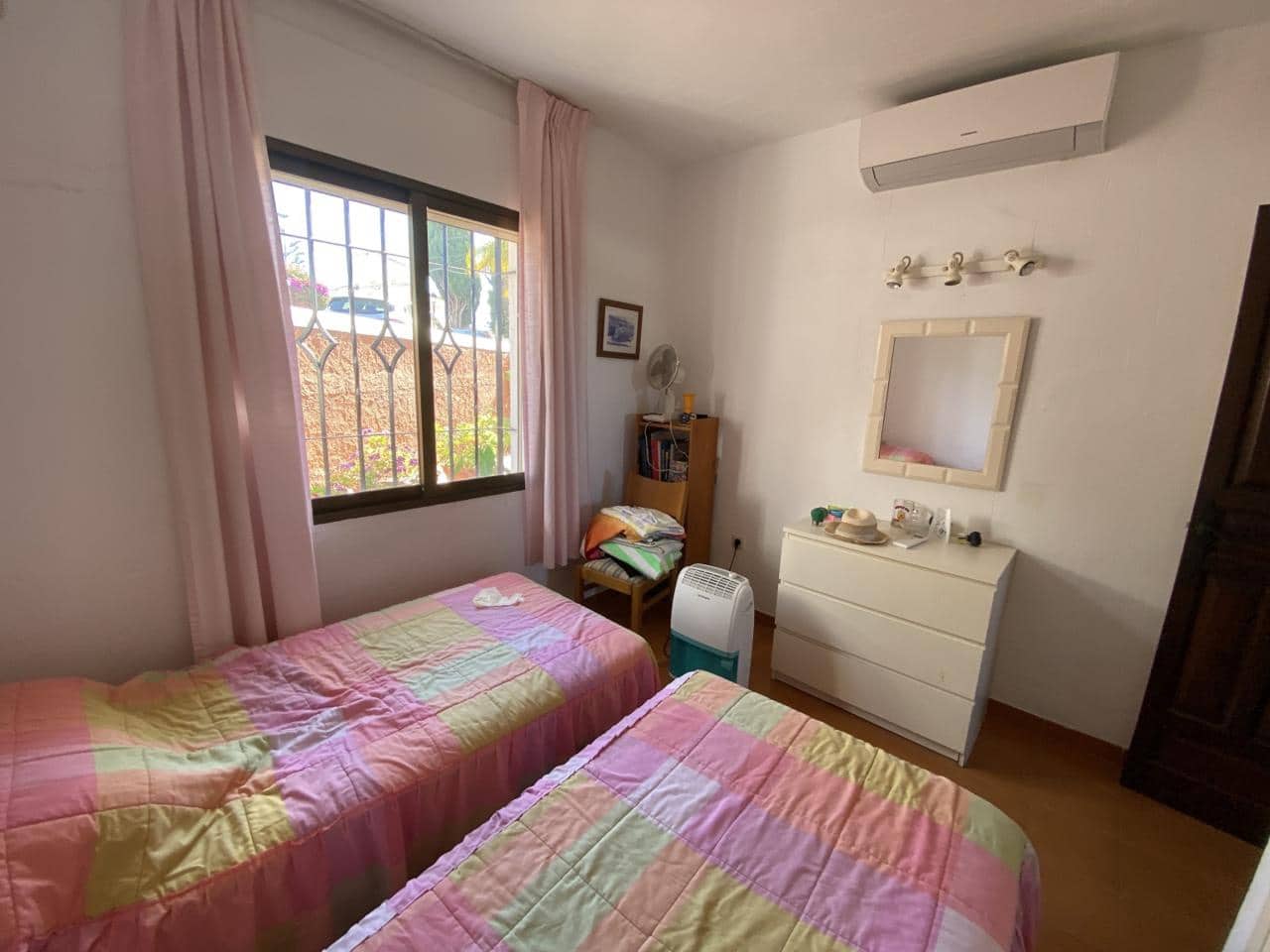 2 makuuhuone Asunto myytävänä paikassa Nerja - 310 000 € (Ref: 9002649)