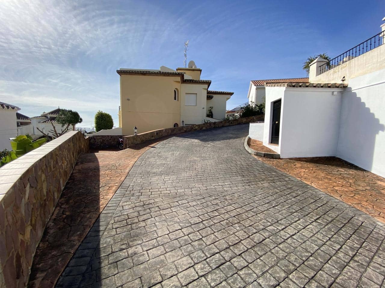 2 quarto Apartamento para venda em Nerja - 339 000 € (Ref: 9004065)