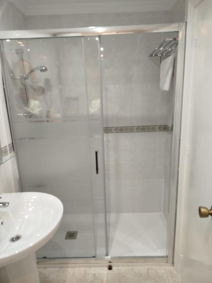 1 makuuhuone Asunto vuokrattavana paikassa Nerja - 840 € (Ref: 9010435)