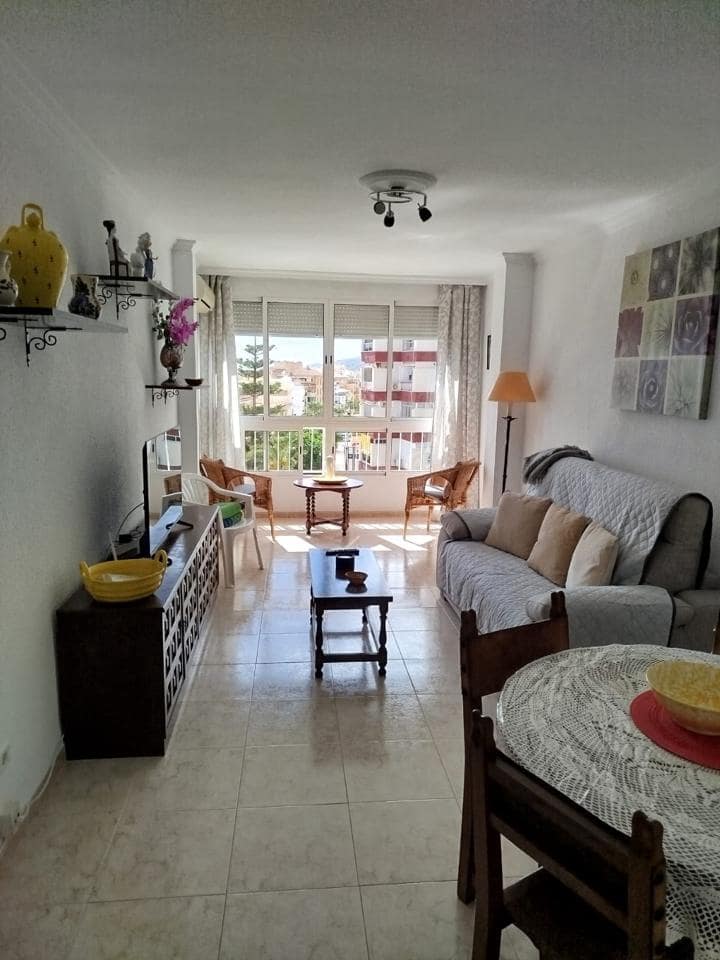 1 makuuhuone Asunto vuokrattavana paikassa Nerja - 840 € (Ref: 9010435)
