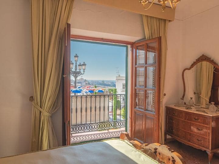 4 sypialnia Mieszkanie na sprzedaż w Torrox - 250 000 € (Ref: 9030848)