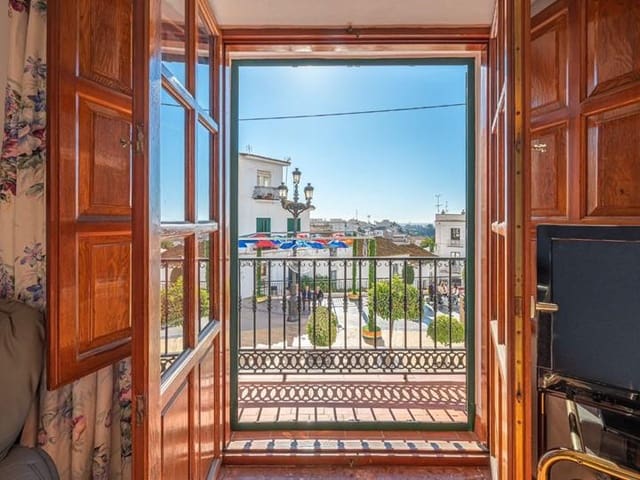 4 sypialnia Mieszkanie na sprzedaż w Torrox Pueblo, Torrox - 250 000 € (Ref: 9030848)