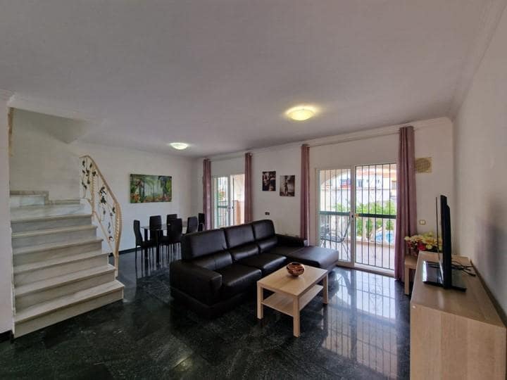 3 soveværelse Villa til salg i Nerja med swimmingpool - € 490.000 (Ref: 9031494)