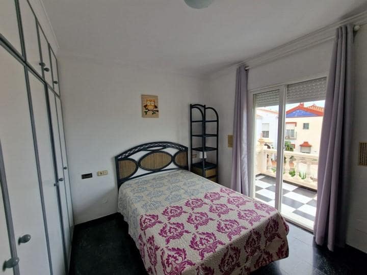 3 soveværelse Villa til salg i Nerja med swimmingpool - € 490.000 (Ref: 9031494)