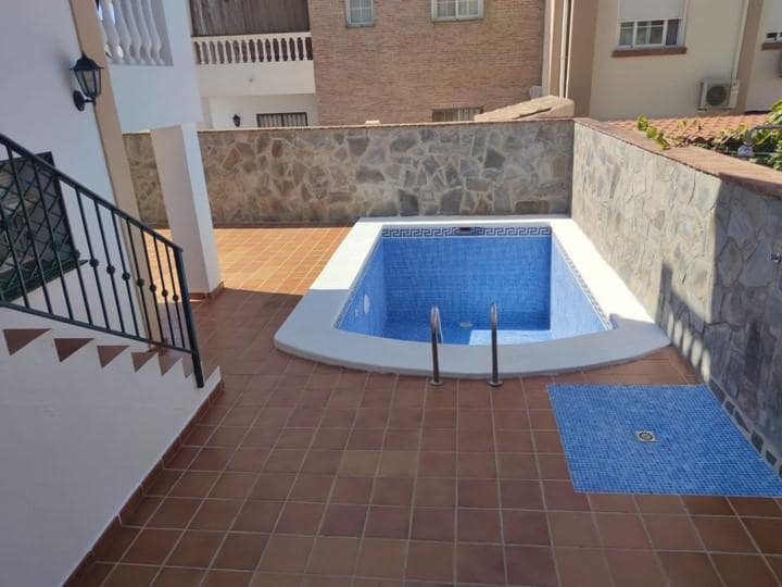 5 soveværelse Villa til salg i Nerja med swimmingpool garage - € 497.990 (Ref: 9033502)