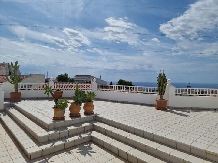 4 quarto Moradia para venda em Nerja - 839 000 € (Ref: 9033566)