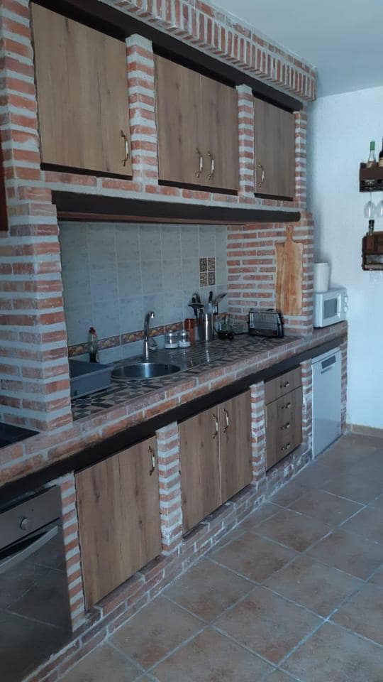 3 chambre Villa/Maison à vendre à Baza avec piscine garage - 236 000 € (Ref: 9057179)