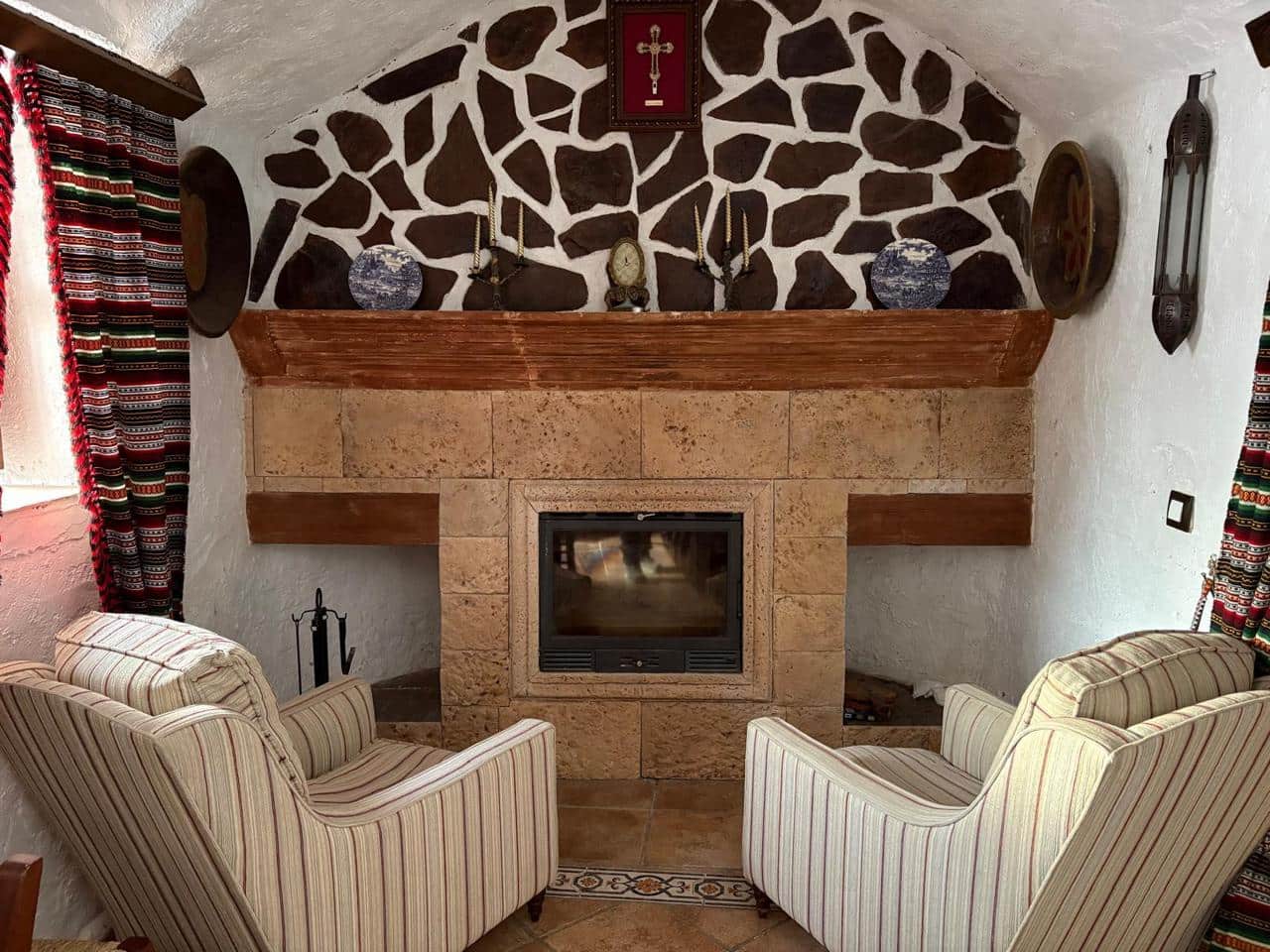 3 chambre Villa/Maison à vendre à Baza avec piscine garage - 236 000 € (Ref: 9057179)