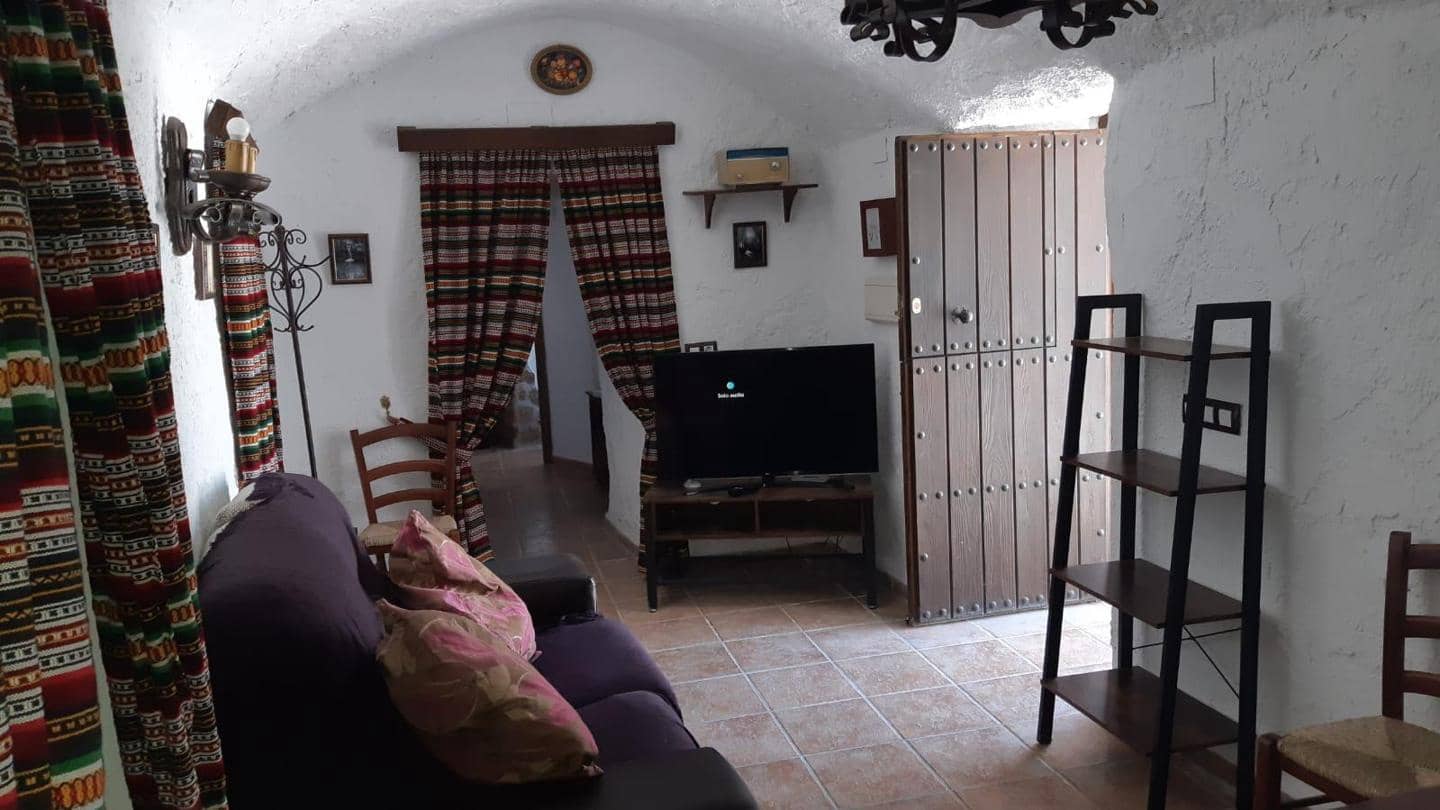 3 chambre Villa/Maison à vendre à Baza avec piscine garage - 236 000 € (Ref: 9057179)