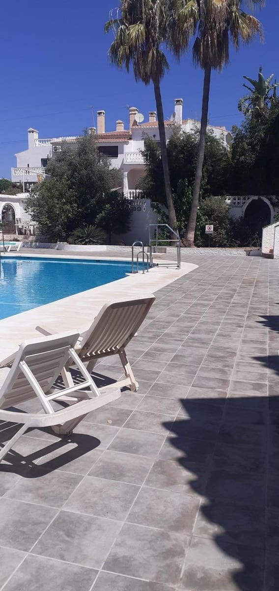 1 sovrum Lägenhet till salu i Nerja - 185 000 € (Ref: 9131946)