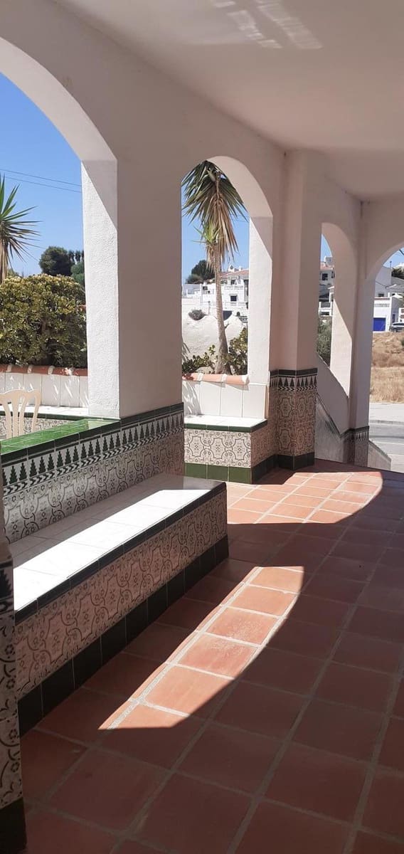 1 sovrum Lägenhet till salu i Nerja - 185 000 € (Ref: 9131946)