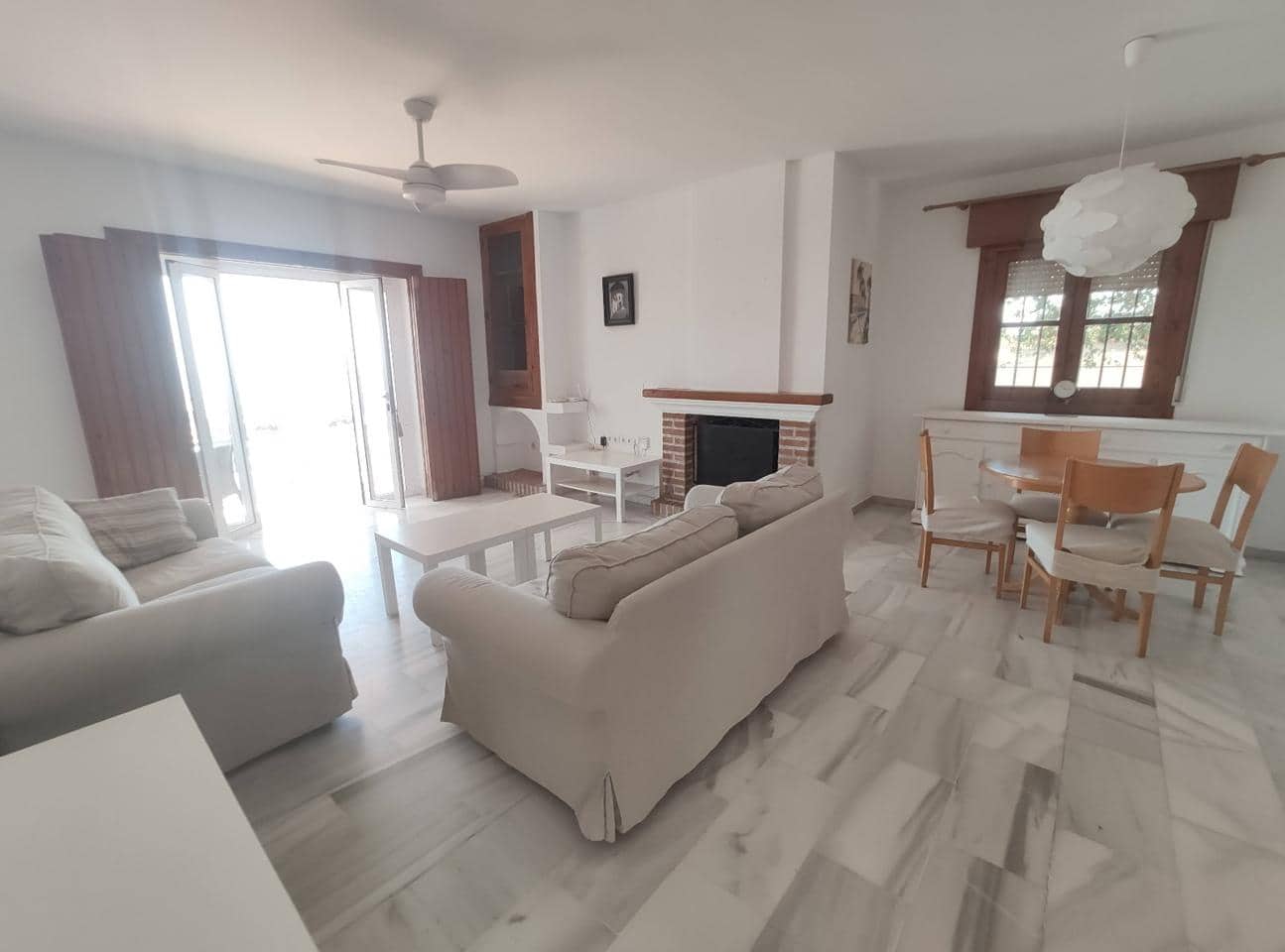 2 bedroom Villa for sale in Nerja with pool garage - € 650,000 (Ref: 9132042)