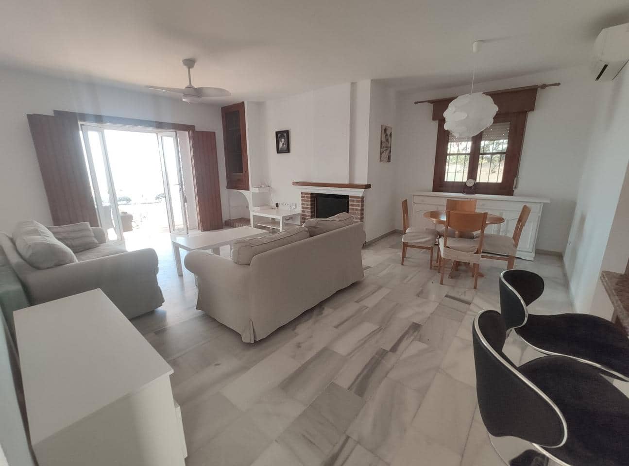 2 bedroom Villa for sale in Nerja with pool garage - € 650,000 (Ref: 9132042)