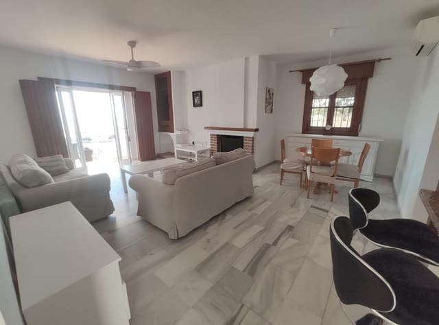 2 sovrum Villa till salu i Capistrano, Nerja med pool garage - 650 000 € (Ref: 9132042)