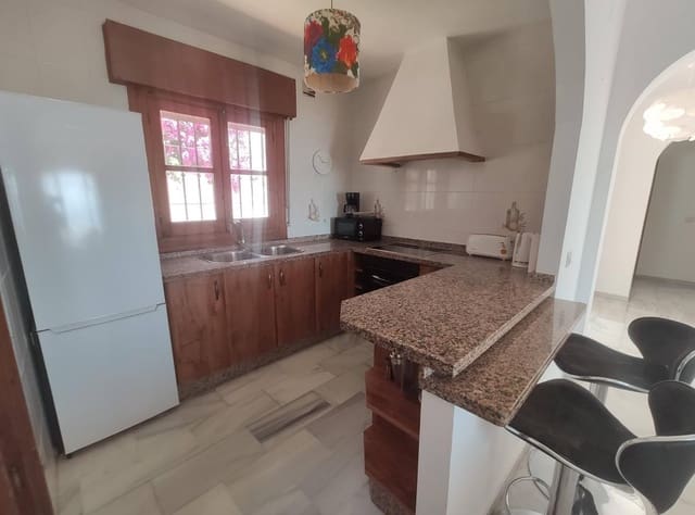 2 sovrum Villa till salu i Capistrano, Nerja med pool garage - 650 000 € (Ref: 9132042)