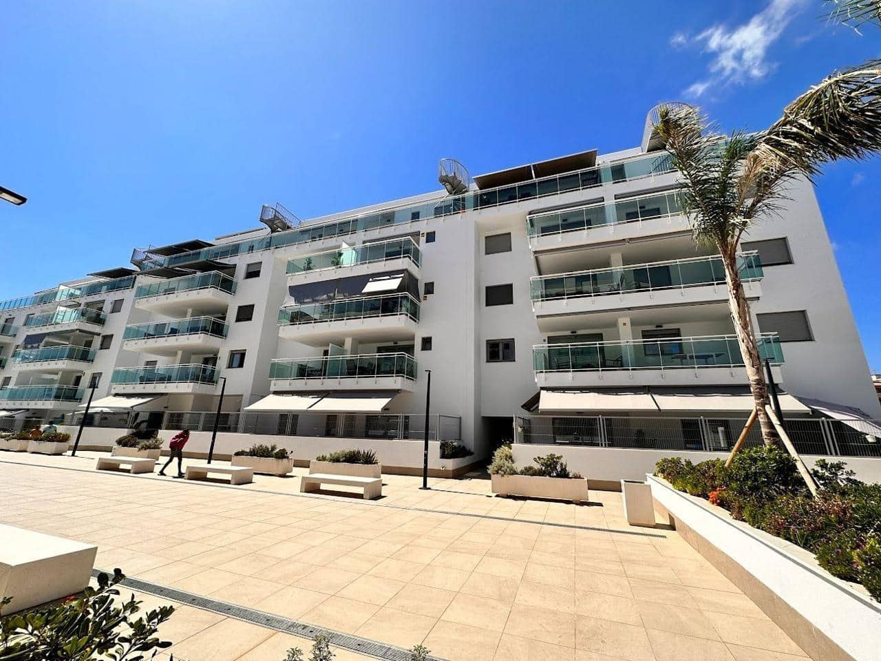 2 slaapkamer Flat te koop in Torrox met garage - € 395.000 (Ref: 9187662)