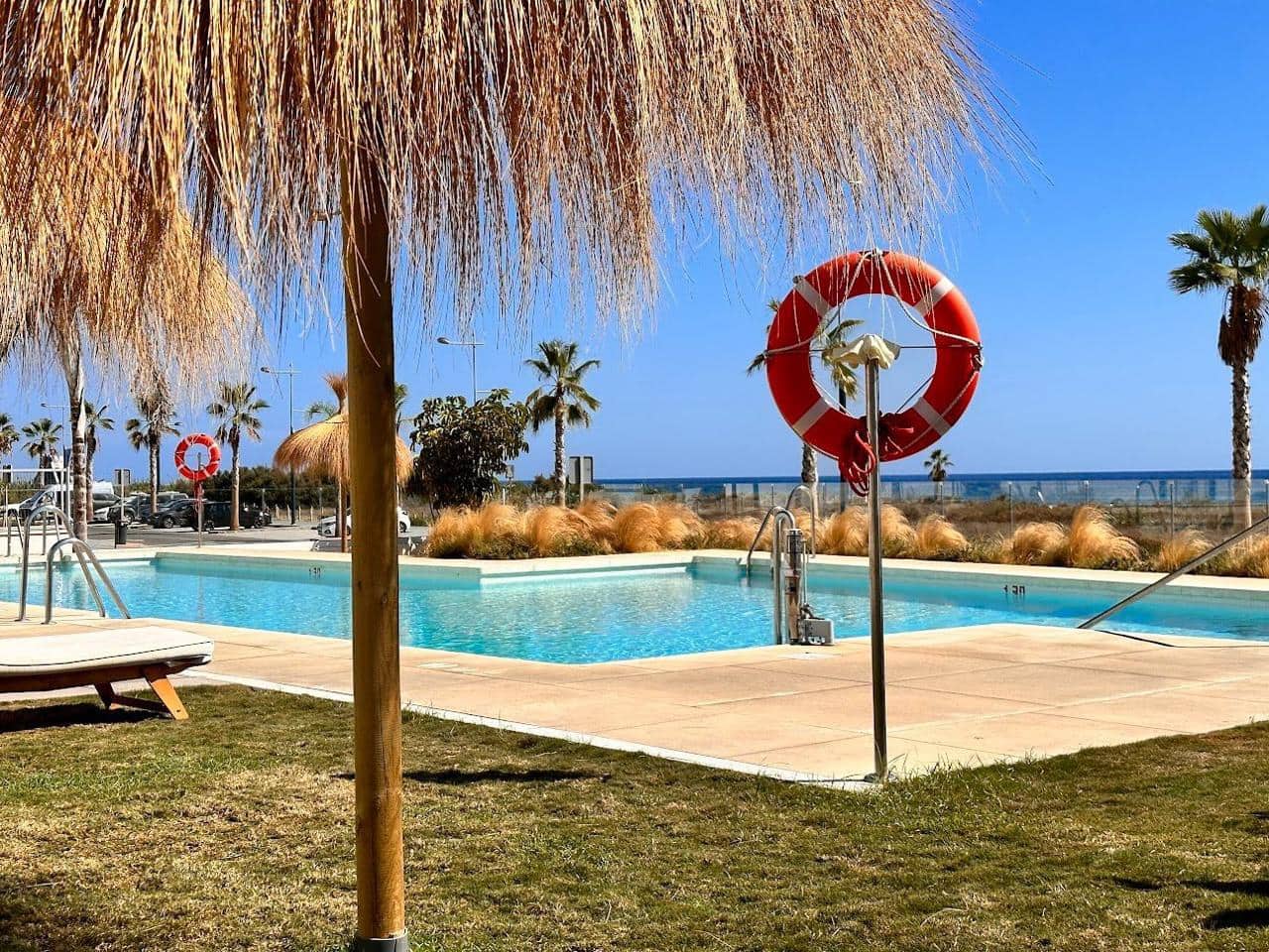 2 slaapkamer Flat te koop in Torrox met garage - € 395.000 (Ref: 9187662)