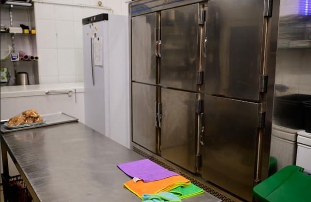 1 soveværelse Virksomhed til leje i Chaparil - Torrecilla - Punta Lara, Nerja - € 2.000 (Ref: 9309368)