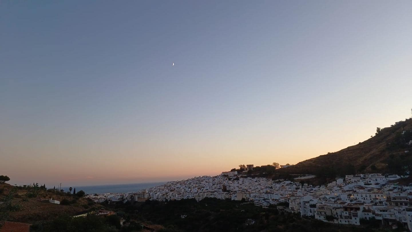 5 sypialnia Willa na sprzedaż w Torrox z basenem - 650 000 € (Ref: 9357777)