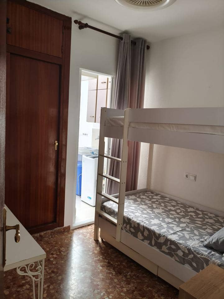 3 makuuhuone Asunto vuokrattavana paikassa Nerja - 1 050 € (Ref: 9495572)