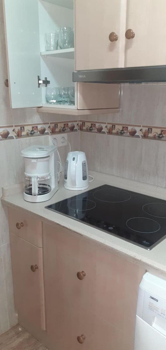 2 soveværelse Lejlighed til leje i Nerja med swimmingpool garage - € 2.400 (Ref: 9780045)