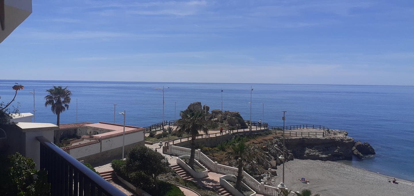 2 soveværelse Lejlighed til leje i Nerja med swimmingpool garage - € 2.400 (Ref: 9780045)