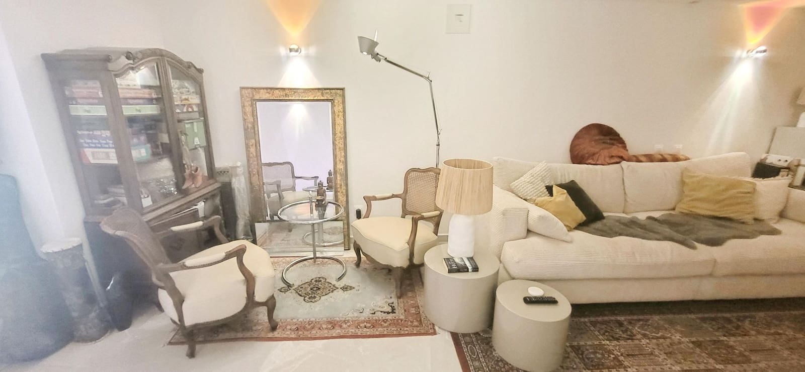 2 slaapkamer Finca/Landhuis te koop in La Romana met zwembad - € 169.999 (Ref: 10033298)