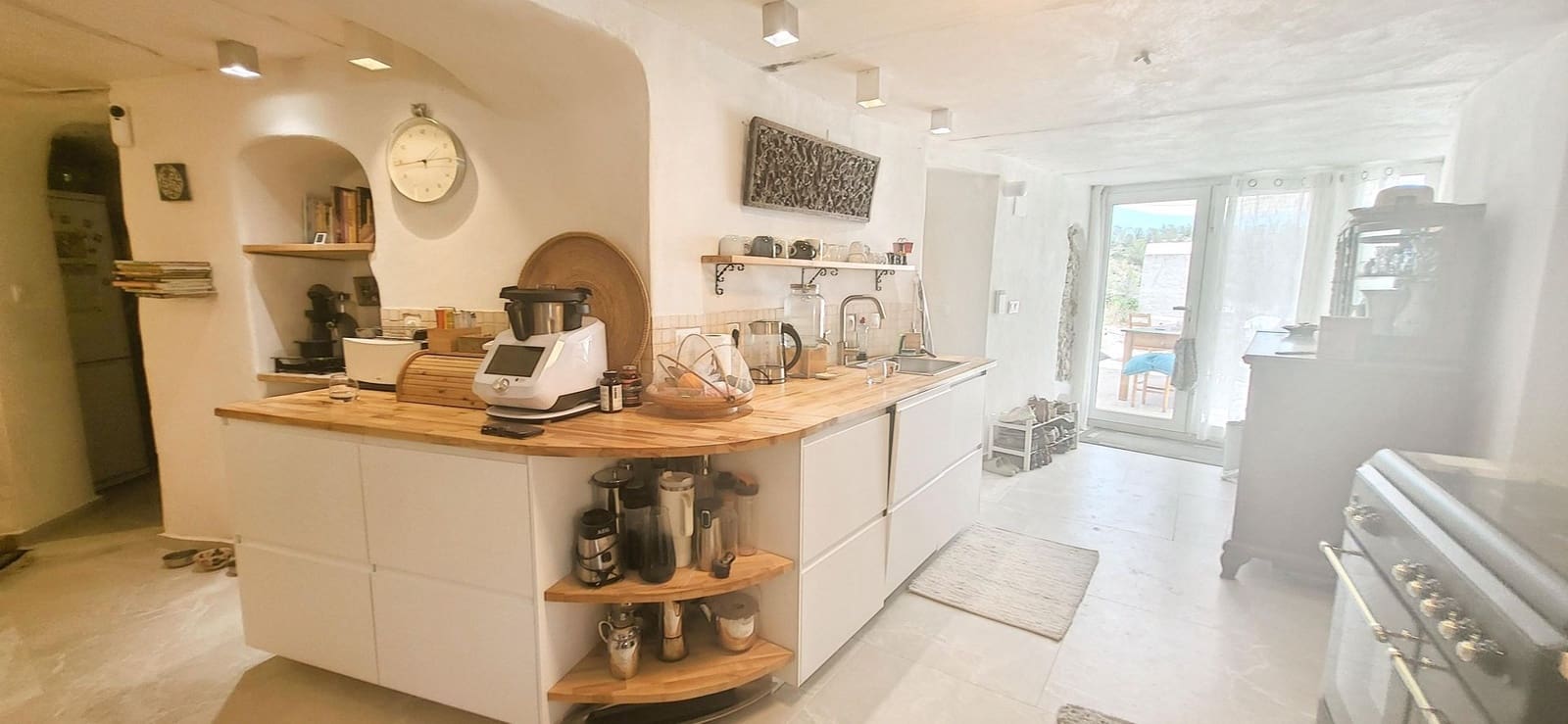 2 slaapkamer Finca/Landhuis te koop in La Romana met zwembad - € 169.999 (Ref: 10033298)