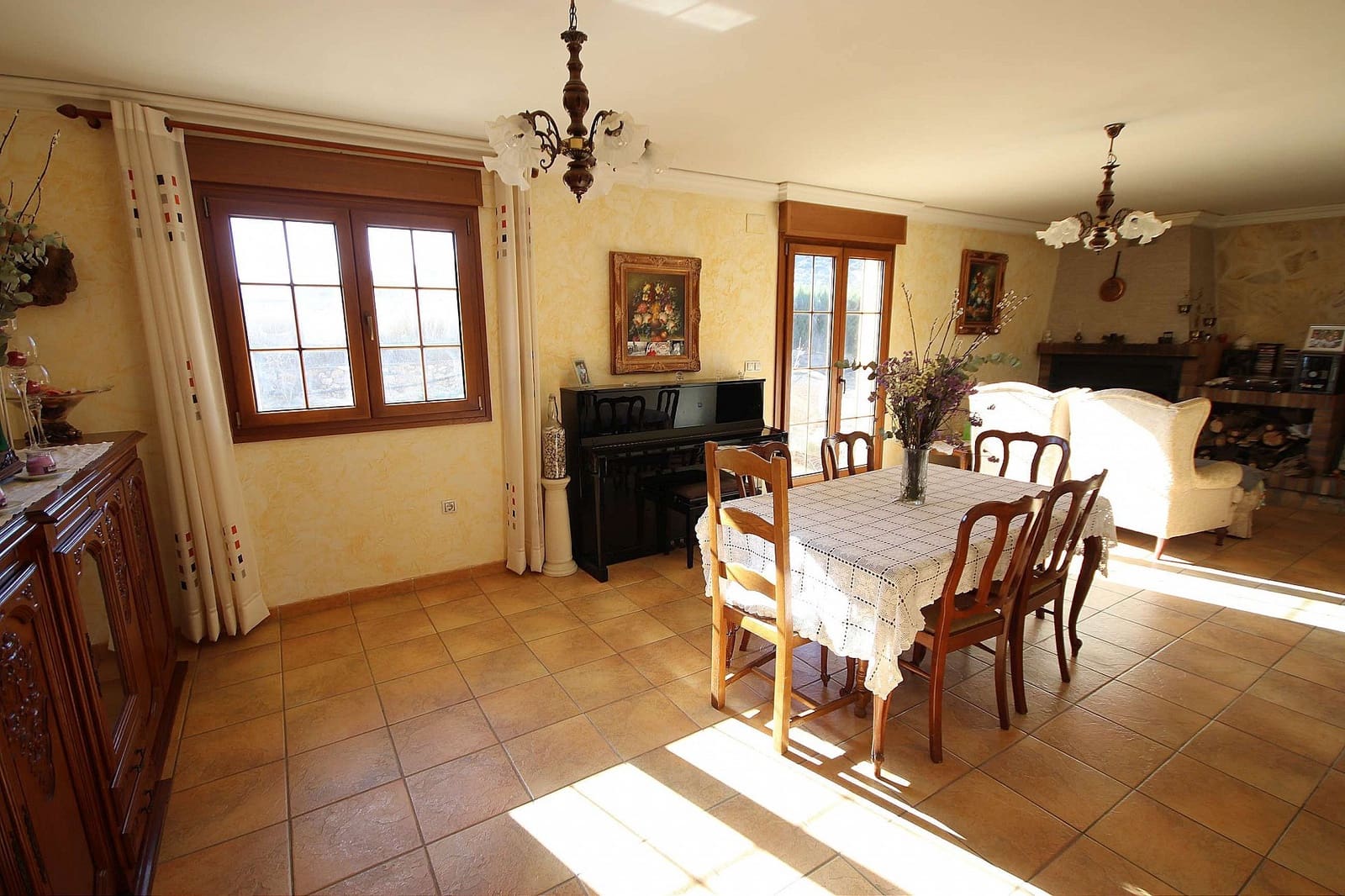 5 bedroom Villa for sale in Aspe with pool - € 449,000 (Ref: 6682546)