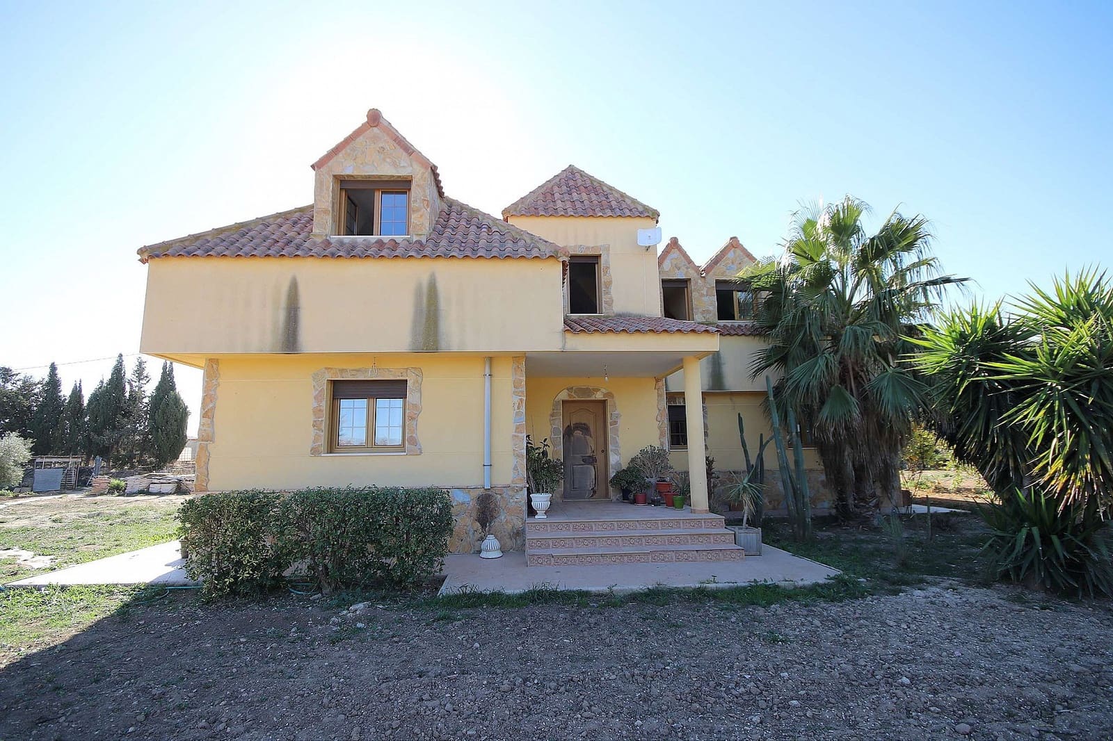 5 bedroom Villa for sale in Aspe with pool - € 449,000 (Ref: 6682546)