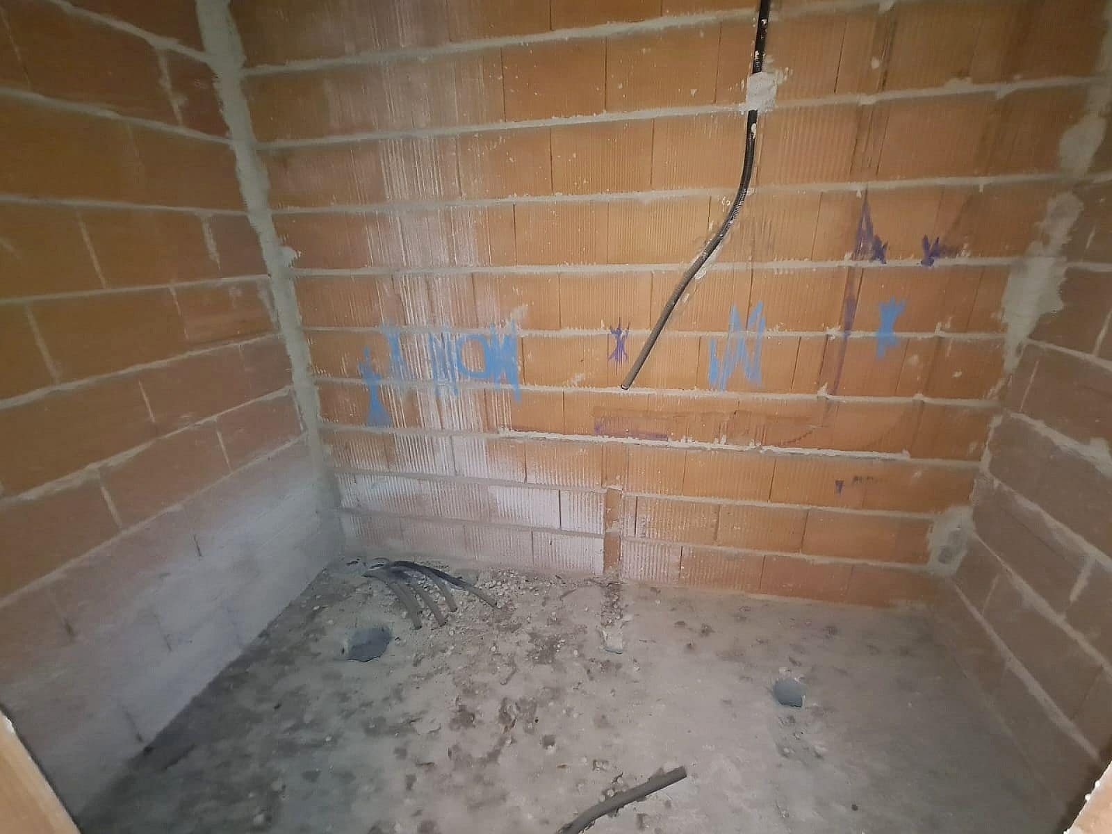 4 slaapkamer Huis te koop in Salinas met zwembad - € 110.000 (Ref: 6685754)