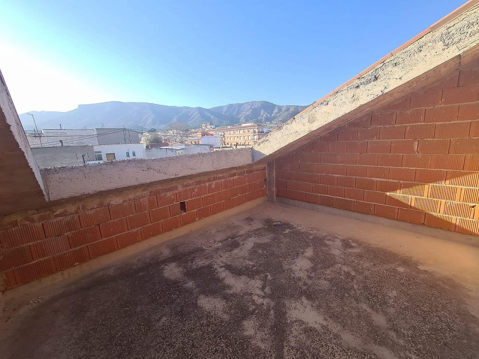 4 slaapkamer Huis te koop in Salinas met zwembad - € 110.000 (Ref: 6685754)