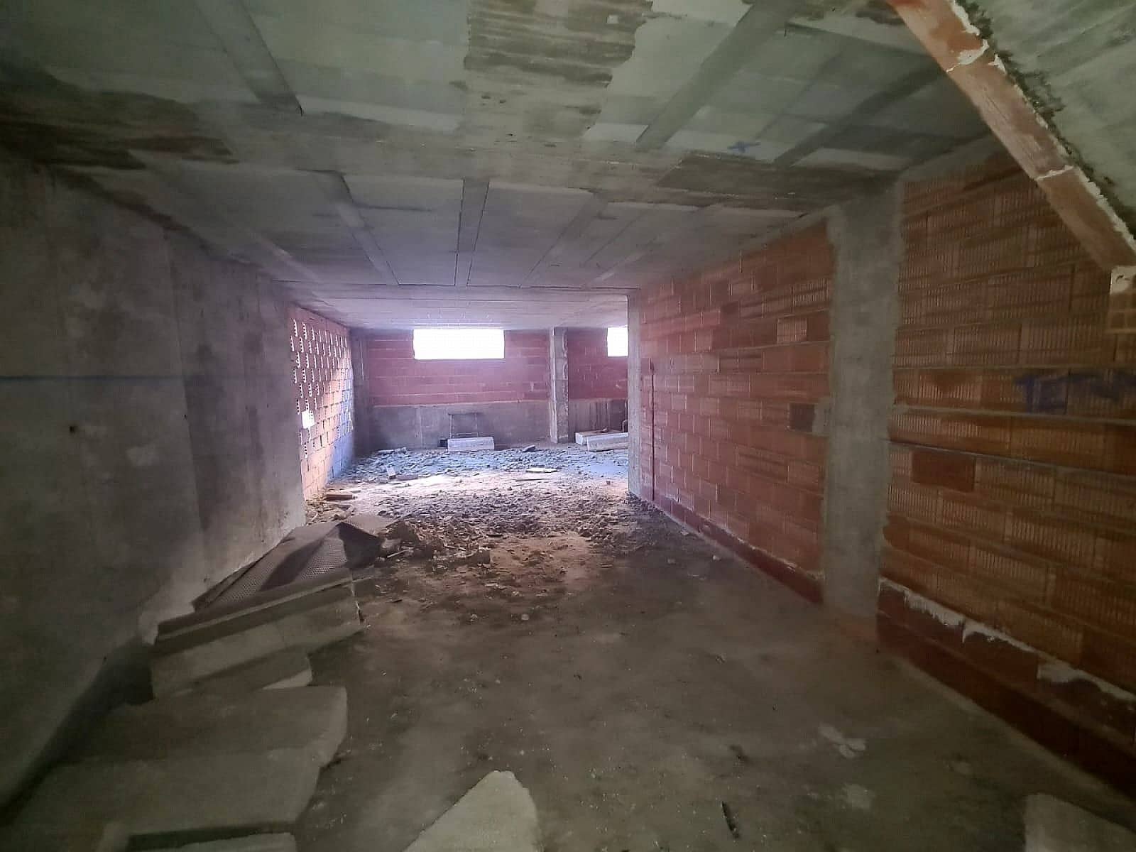 4 slaapkamer Huis te koop in Salinas met zwembad - € 110.000 (Ref: 6685754)