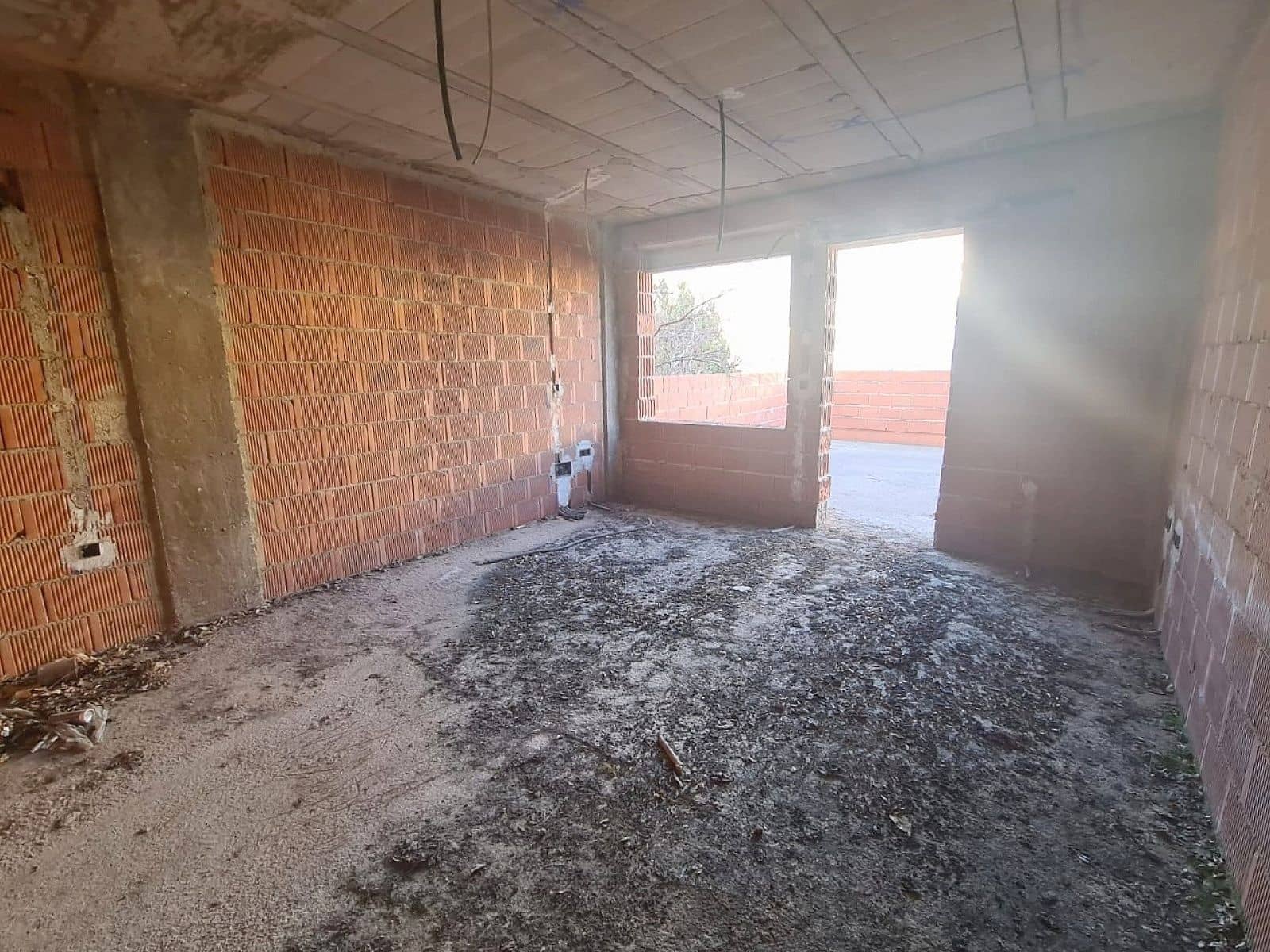 4 slaapkamer Huis te koop in Salinas met zwembad - € 110.000 (Ref: 6685754)