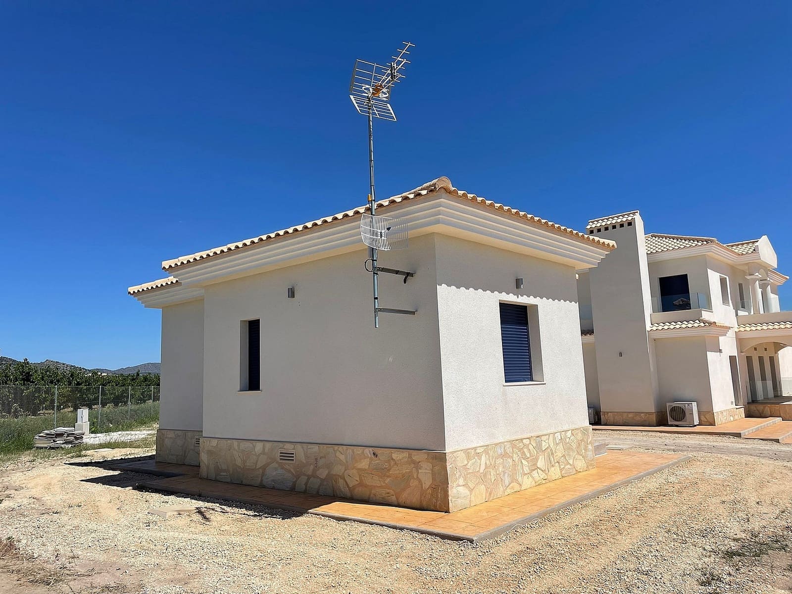 4 bedroom Villa for sale in Pinoso with pool - € 505,000 (Ref: 6891593)