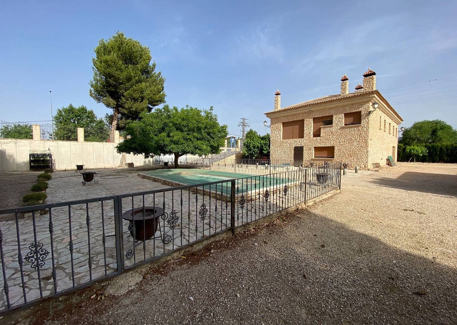 Chalet de 5 habitaciones en Villena en venta con piscina - 425.000 € (Ref: 6962319)