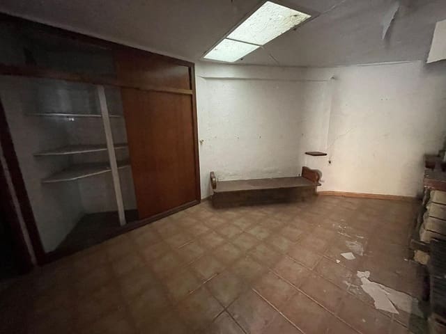 5 slaapkamer Huis te koop in Biar met zwembad - € 125.000 (Ref: 6969251)
