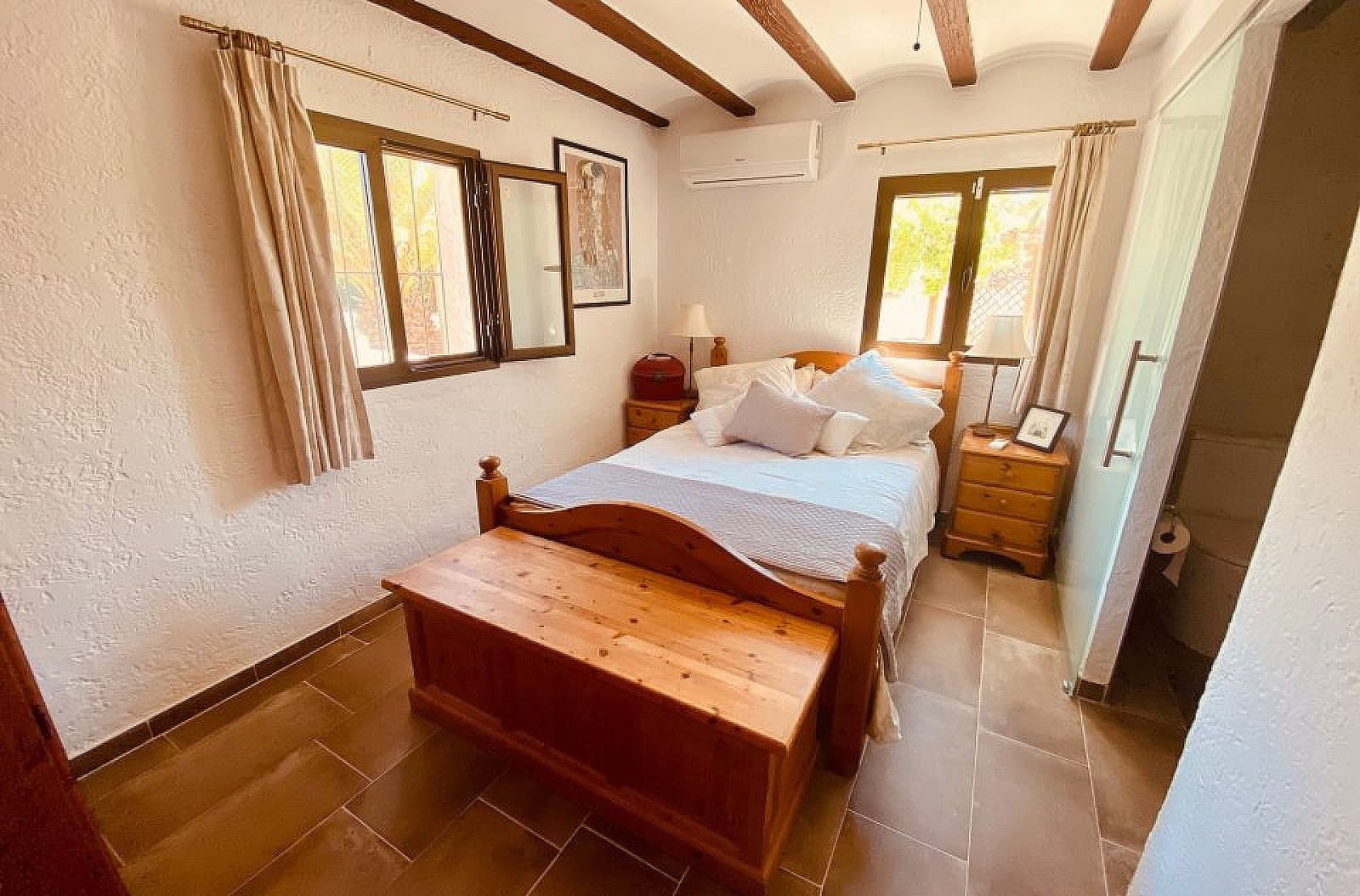 Chalet de 7 habitaciones en Barbarroja en venta con piscina - 549.500 € (Ref: 6980372)