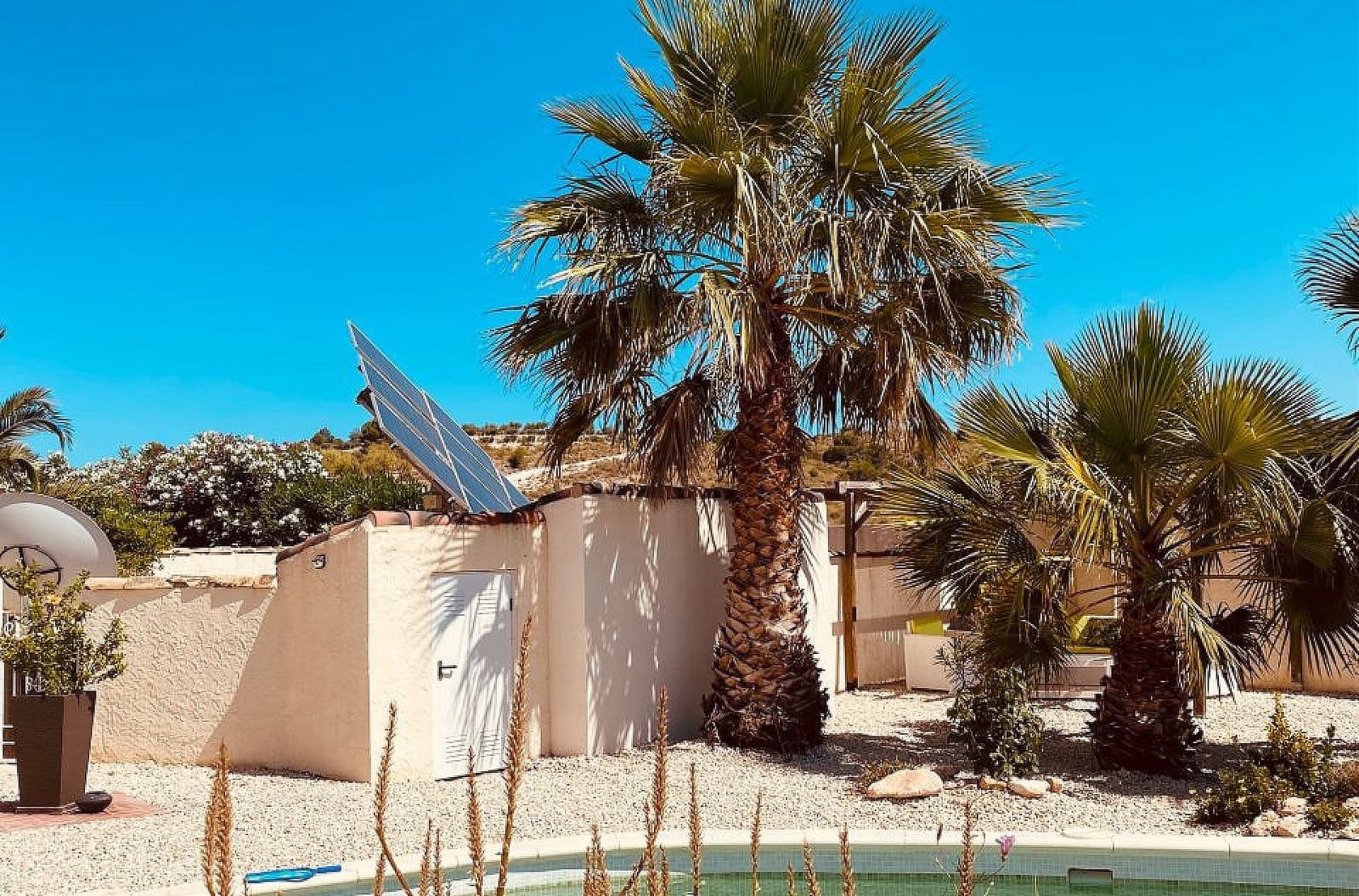 Chalet de 7 habitaciones en Barbarroja en venta con piscina - 549.500 € (Ref: 6980372)