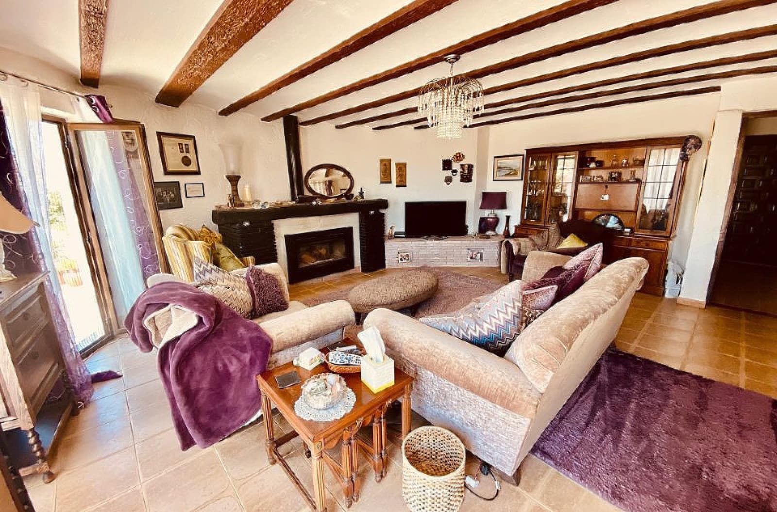 7 bedroom Villa for sale in Barbarroja with pool - € 549,500 (Ref: 6980372)