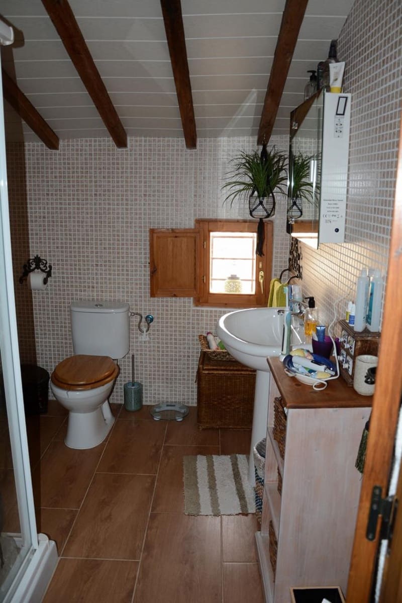 6 soveværelse Finca/Landehus til salg i La Romana med swimmingpool - € 325.000 (Ref: 7143111)