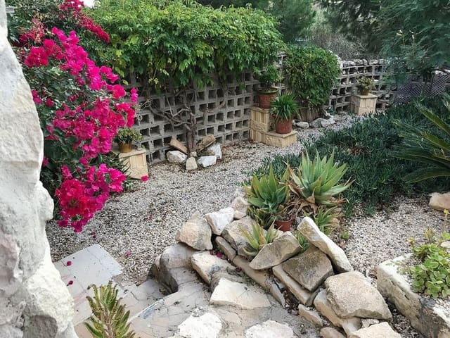 6 Zimmer Finca/Landgut zu verkaufen in La Romana mit Pool - 325.000 € (Ref: 7143111)