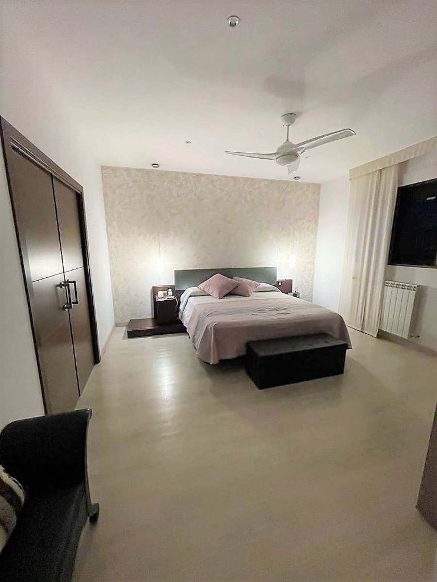 4 bedroom Villa for sale in Castalla with pool - € 415,000 (Ref: 7205548)