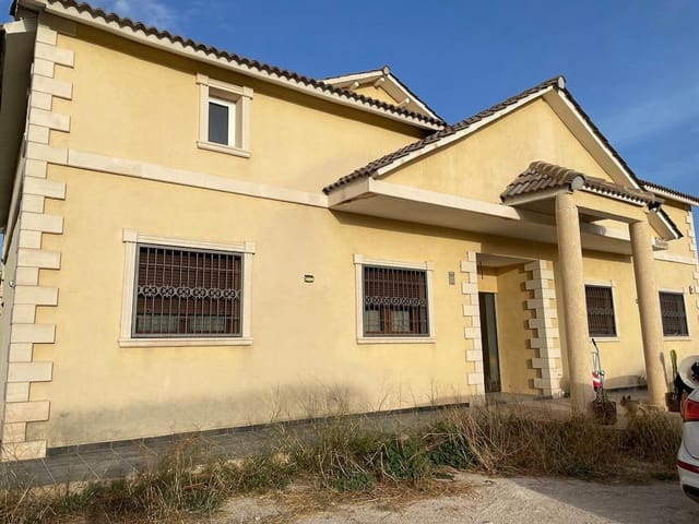 4 bedroom Villa for sale in Castalla with pool - € 415,000 (Ref: 7205548)